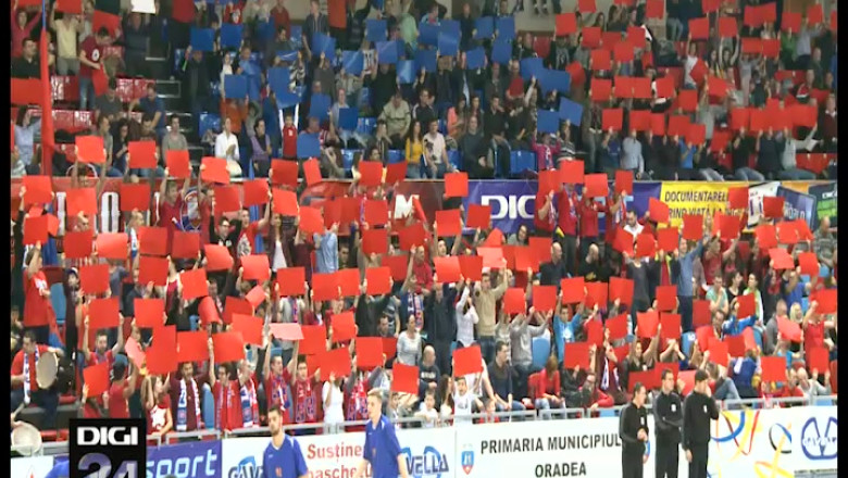 BASCHET. CSM-U Oradea, victorie la un punct cu Sibiul. Gazdele au marcat cosul castigator cu 4 secunde inainte de final  Imagine
