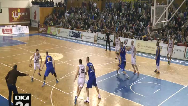 Baschet. Derby-ul Ardealului da startul in play-off Imagine