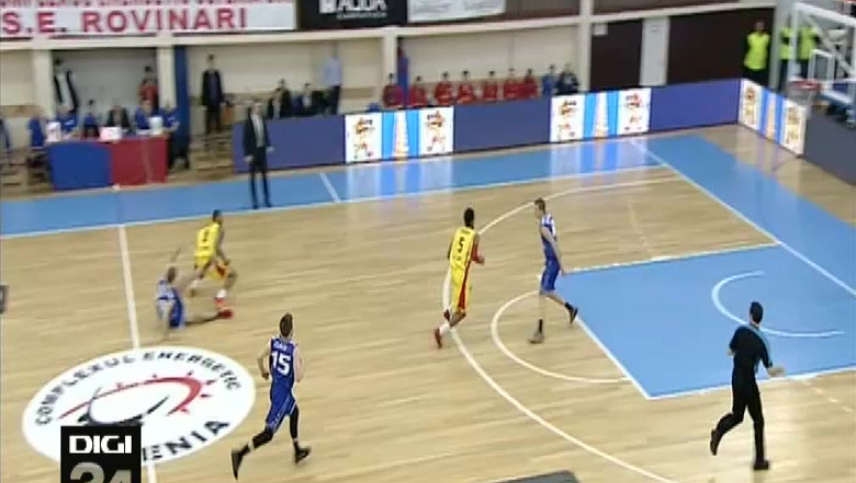 BASCHET. Energia, victorie de rasunet in Italia. Brindisi - Energia, 76 - 78 Imagine