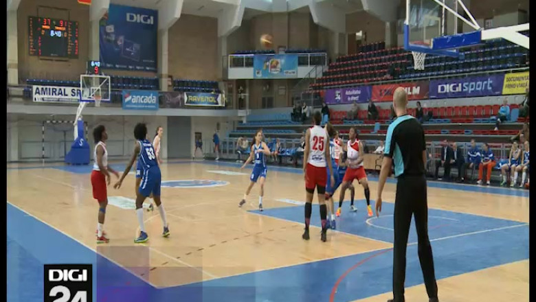 BASCHET FEMININ. Victorie la pas: CSU Oradea - SCM Craiova 101-46 Imagine