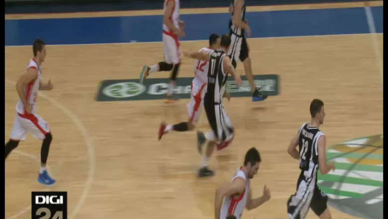 BASCHET. Gripat, Mladen Pantic nu va putea evolua nici in disputa dintre CSM-U Oradea si Gaz Metan Imagine