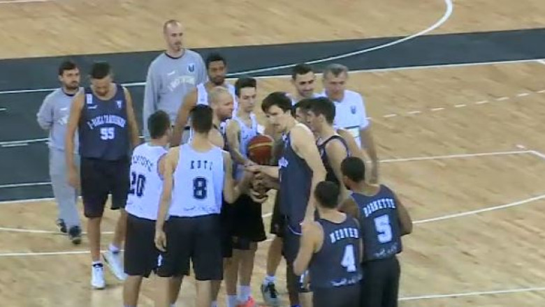 Baschet in noua sala polivalenta Imagine