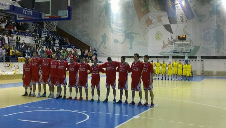 BASCHET. Oradenii nu au avut mila de banateni: BC Timba Timisoara - CSM Oradea 58-100 Imagine