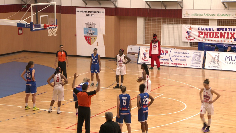 BASCHET. Phoenix Galati incepe turneul semifinal Imagine