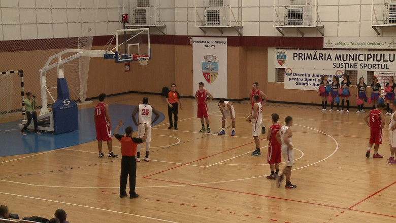 BASCHET. Phoenix, punctaj maxim la turneul semifinal Imagine