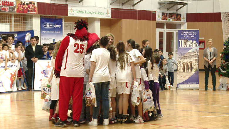 BASCHET. Premii pentru sportivii de la Phoenix Imagine