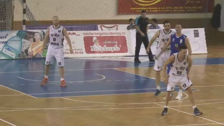 Baschet. Se incinge lupta pentru locurile fruntase Imagine