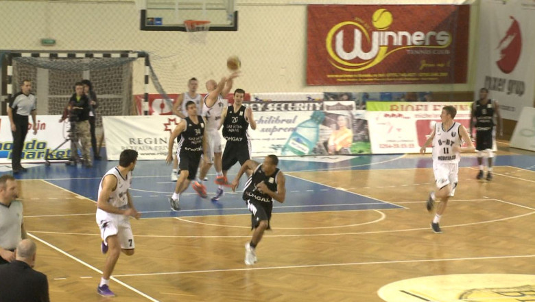 Baschet. Silvasan si Baciu, convocati la Nationala Imagine