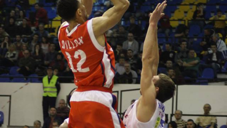 BASCHET. Victorie de poveste pe terenul campioanei: CSU Ploiesti - CSM-U Oradea 100-101 Imagine