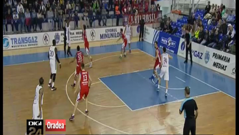 BASCHET. Victorie importanta pentru CSM Oradea: 81-74 cu Gaz Metan Medias Imagine
