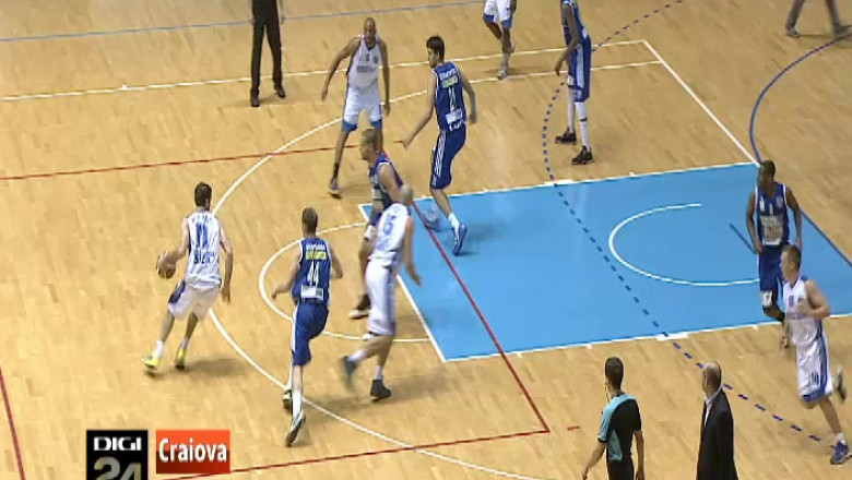 Baschetbalistii craioveni au reintrat in lupta pentru play-off Imagine
