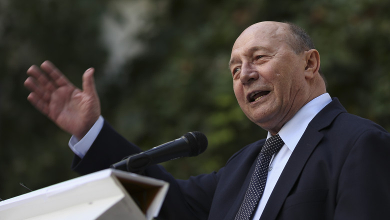 Basescu: Alegerile prezidentiale sunt o problema de securitate nationala. „Rade si Medvedev de noi” Imagine