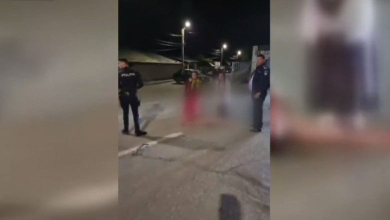 Bataie cu lopeti si un topor, incheiata cu un accident. Un barbat a lovit cu masina mai multe persoane care l-ar fi agresat Imagine