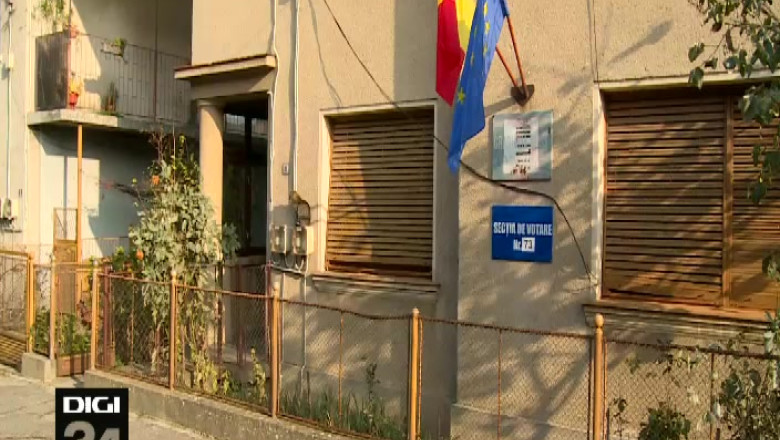 Bataie in fata unei sectii de votare. Doua femei s-au batut din cauza unei fotografii Imagine