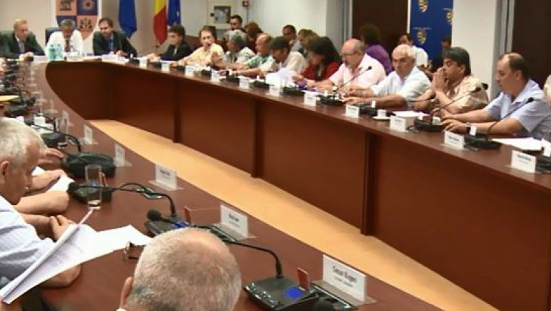 Bataie pe scaunul lui Horea Uioreanu Imagine