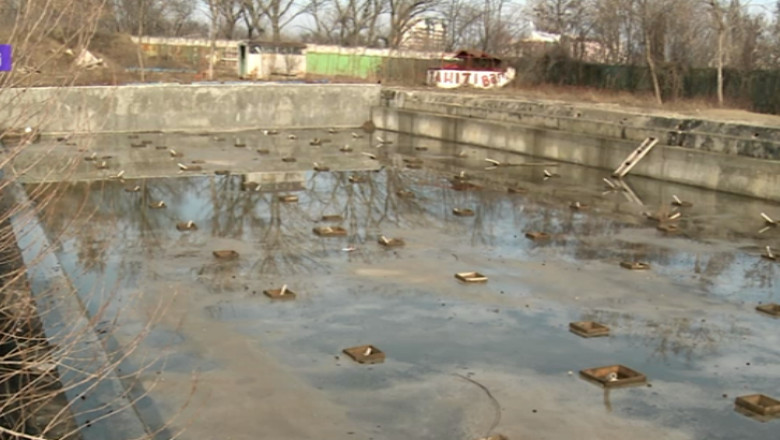 Bazin olimpic abandonat dupa lucrari de renovare de doua milioane de lei Imagine