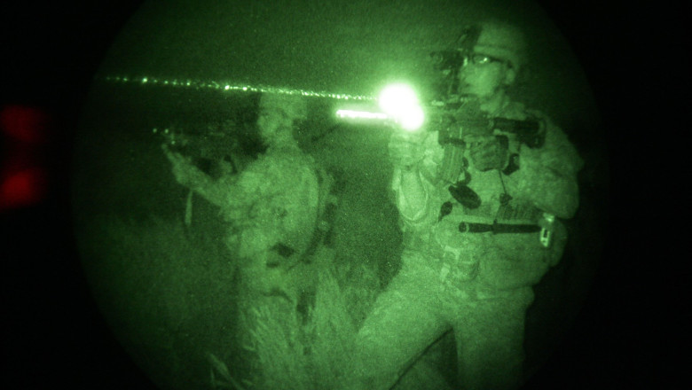 BBC: „Era sange peste tot”. Ce greseli au facut fortele speciale britanice in timpul unui raid de noapte care a lasat doi copii orfani Imagine