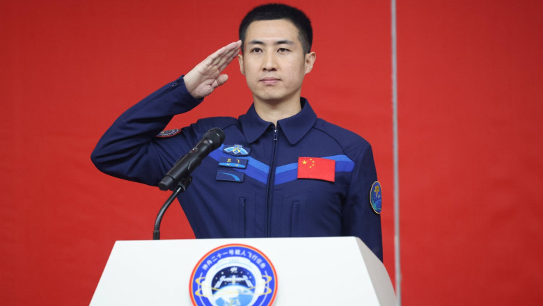 Beijingul lanseaza o misiune in cosmos: cel mai tanar astronaut din istoria Chinei pleaca in spatiu alaturi de patru soareci Imagine