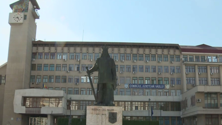 Beneficii suplimentare pentru angajatii CJ Vaslui: Spor de pericol, liber si a 3-a zi de Paste si Craciun, plus inca 6 libere cand vor Imagine