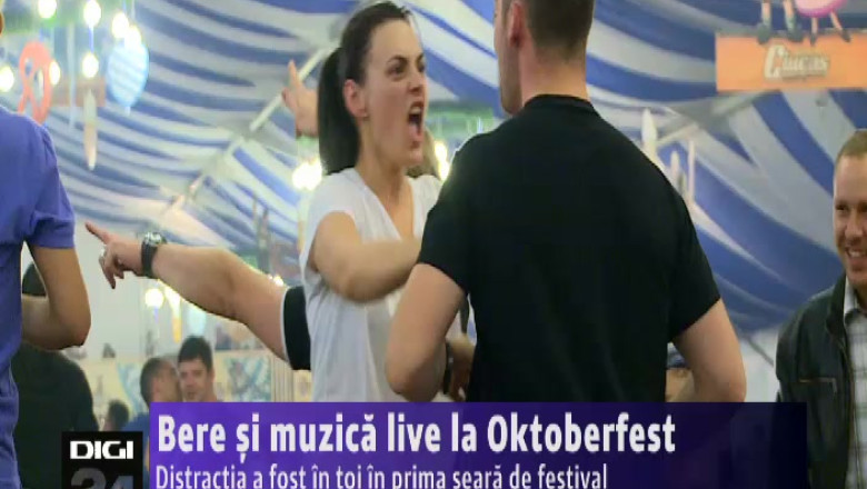 Bere si muzica live la Oktoberfest Imagine