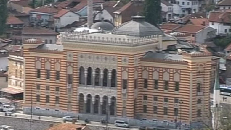 Biblioteca din Sarajevo, distrusa in razboi, a fost redeschisa Imagine