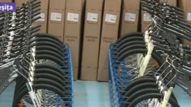 Biciclete romanesti pentru Europa. Fabrica de la Resita a produs peste un milion de unitati Imagine