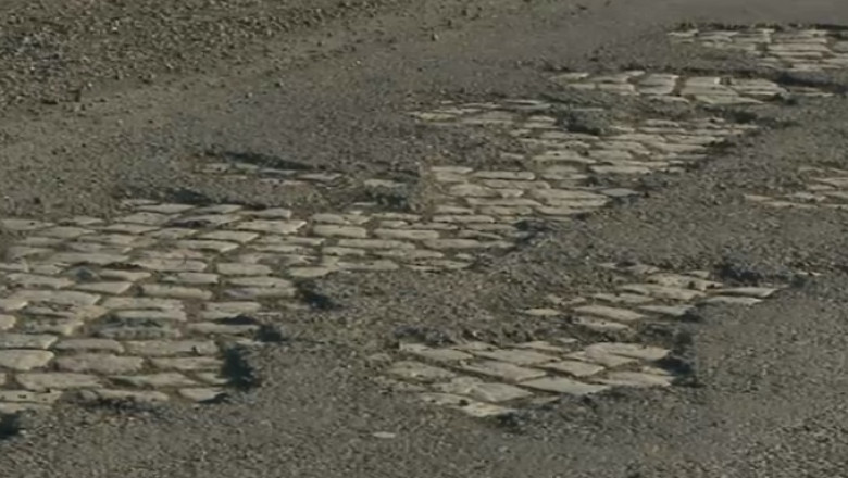 Bihor. Din 870 de kilometri de drumuri judetene, doar 27 au fost asfaltati in 2014 Imagine