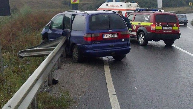BIHOR. Patru persoane, ranite intr-un accident pe drumul dintre Oradea si Biharia. O femeie a murit in alt accident Imagine