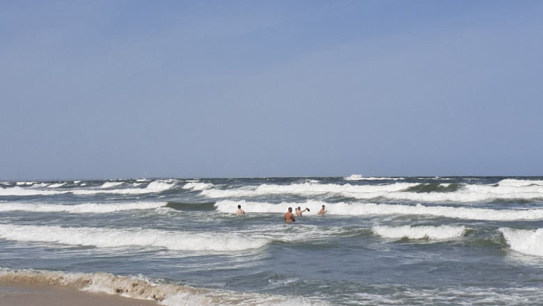Bilant negru pe litoral: 5 oameni s-au inecat in mare in ultimele 6 zile, iar 2 sunt dati disparuti Imagine