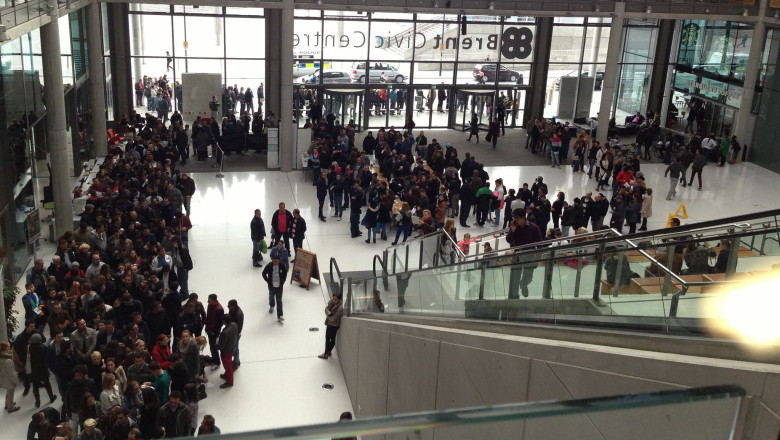 Bilantul ultimelor doua saptamani: proteste in tara, un ministru schimbat si aceeasi situatie din turul I la sectiile de votare din strainatate Imagine