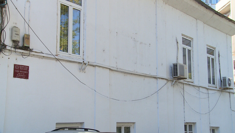 Birourile parlamentare, o necunoscuta pentru alegatori  Imagine