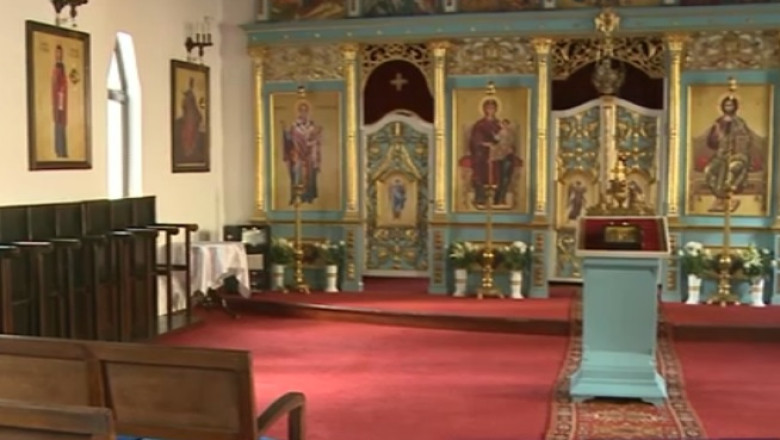 Biserica din curtea scolii Imagine