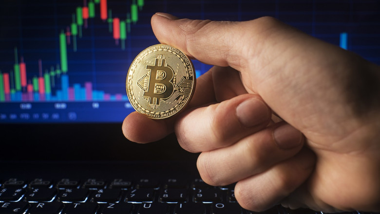 Bitcoin a atins un nou record. Cea mai populara criptomoneda din lume a crescut cu peste 50% de la victoria lui Trump Imagine