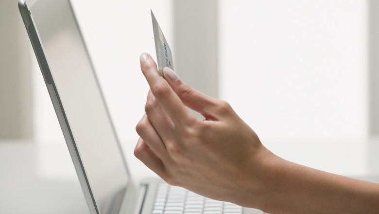 Black Friday 2022. Suma medie cheltuita de romani a scazut fata de anul trecut Imagine