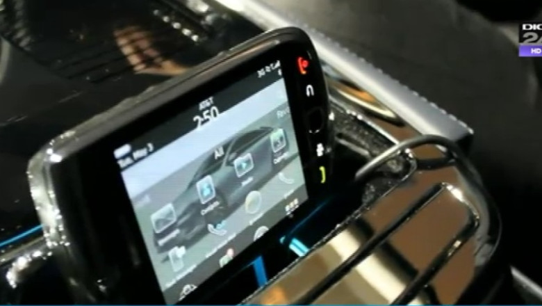 Blackberry are succes la volan Imagine