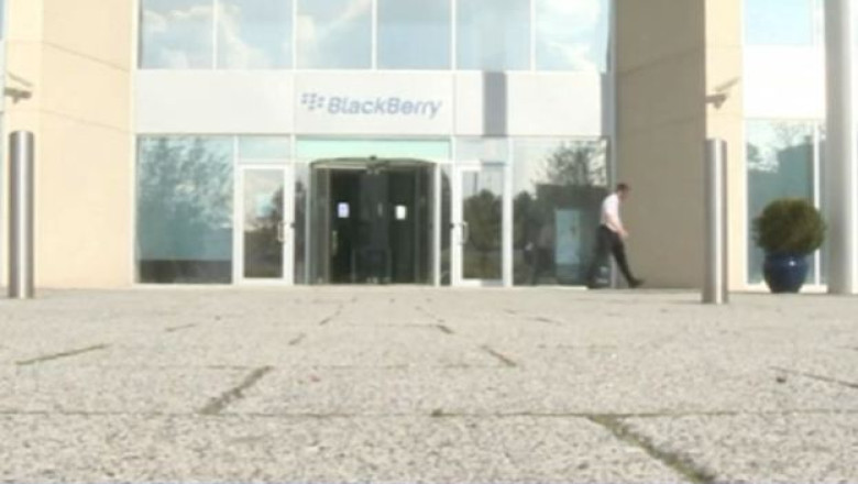 BlackBerry concediaza aproape jumatate din personal Imagine