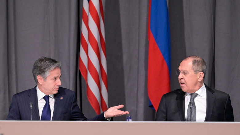 Blinken a facut presiuni asupra lui Lavrov ca sa-l accepte pe traficantul Bout in schimbul baschetbalistei Griner si a lui Paul Whelan Imagine