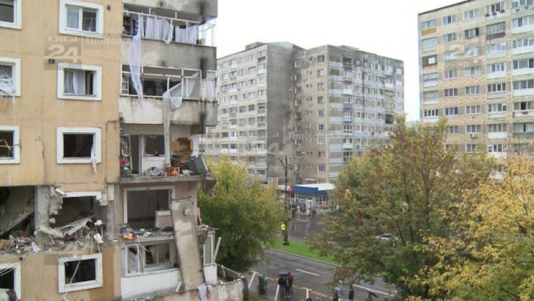 Blocul avariat de explozie, din Resita: niciun locatar nu se poate intoarce acasa Imagine