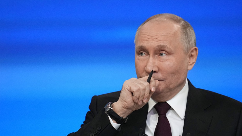 Bloomberg: Putin ar fi luat legatura cu SUA si ar fi dat semnale ca e dispus la negocieri cu Ucraina. Kremlinul neaga Imagine