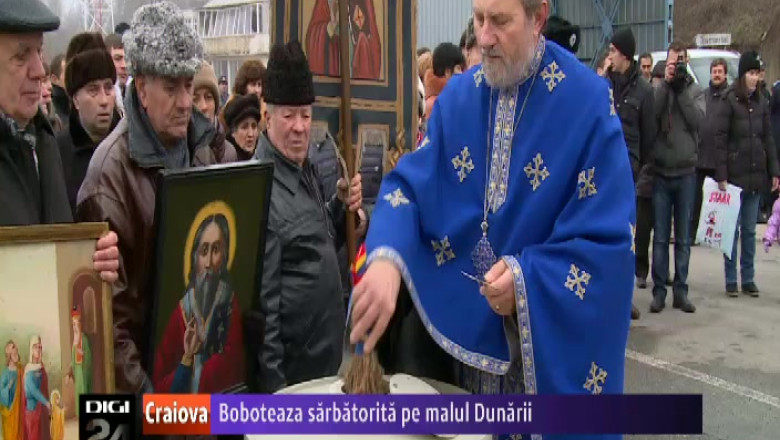 Boboteaza, sarbatorita pe malul Dunarii, la Calafat Imagine