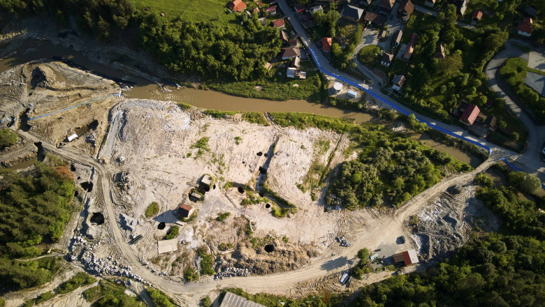 Bogdan Ivan: „Cautam o locatie in care sa cream un lac sarat pentru a scoate apa din Salina Praid”. Apelul prefectului din Harghita Imagine