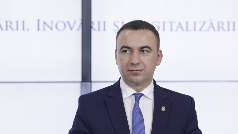Bogdan Ivan: Cream o aplicatie in care sa avem in format digital permisul, pasaportul, actele de studii, asociata si cu cardul bancar Imagine
