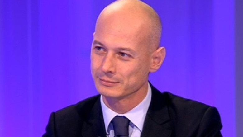 Bogdan Olteanu si-a dat demisia de la Curtea de Arbitraj Comercial, pe fondul anchetei care il vizeaza pe Mihail Vlasov Imagine