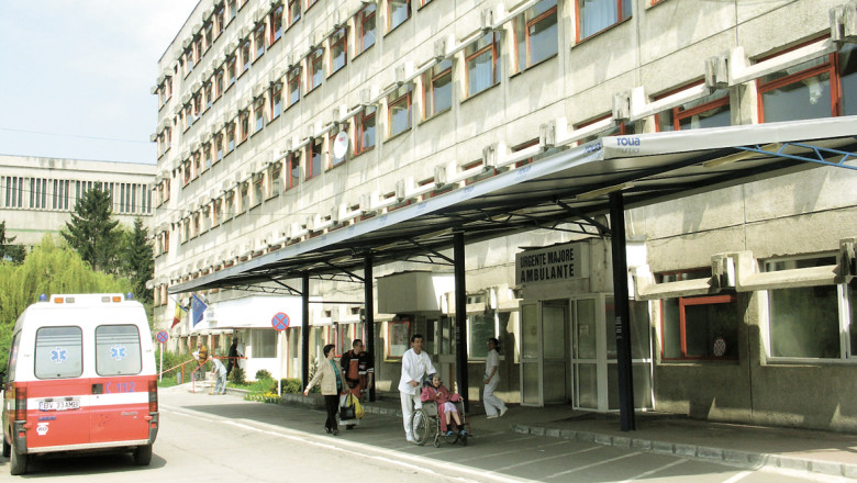 Bolnavii de cancer, pusi pe drumuri. 5.000 de pacienti nu mai pot face radioterapie la Brasov Imagine