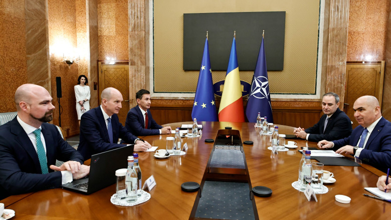 Bolojan a discutat cu reprezentantii agentiei de rating Standard & Poor's despre masurile de reforma fiscala adoptate de guvern Imagine