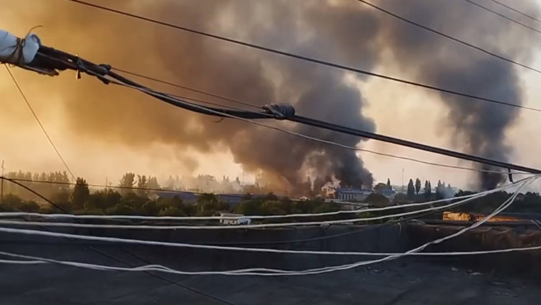 Bombardament rusesc „masiv” asupra orasului Sloviansk. Johnson i-a spus lui Zelenski ca ii trimite arme si munitie Imagine