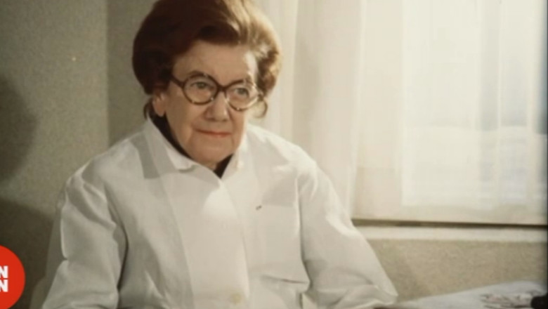 BONTON. Fata nestiuta a Anei Aslan. De la Gerovital la superstitii si invidia Elenei Ceausescu Imagine
