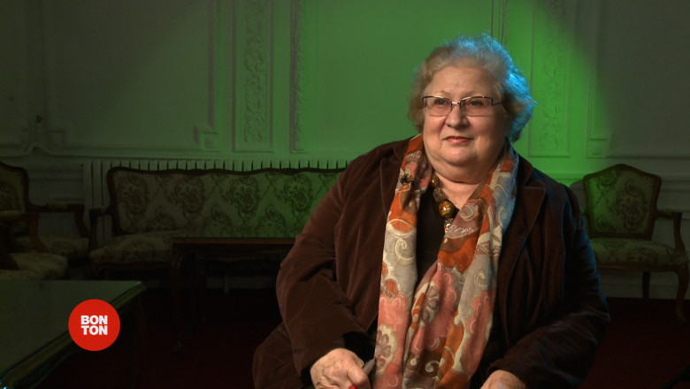 BONTON. Sfaturi de la Dorina Lazar: „O doamna poarta intotdeauna ciorapi” Imagine