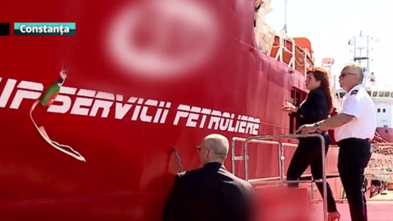 Botez cu peripetii in Portul Constanta Imagine