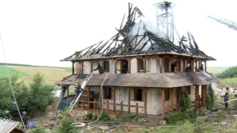 BOTOSANI. 9 autospeciale pentru salvarea unor chilii Imagine